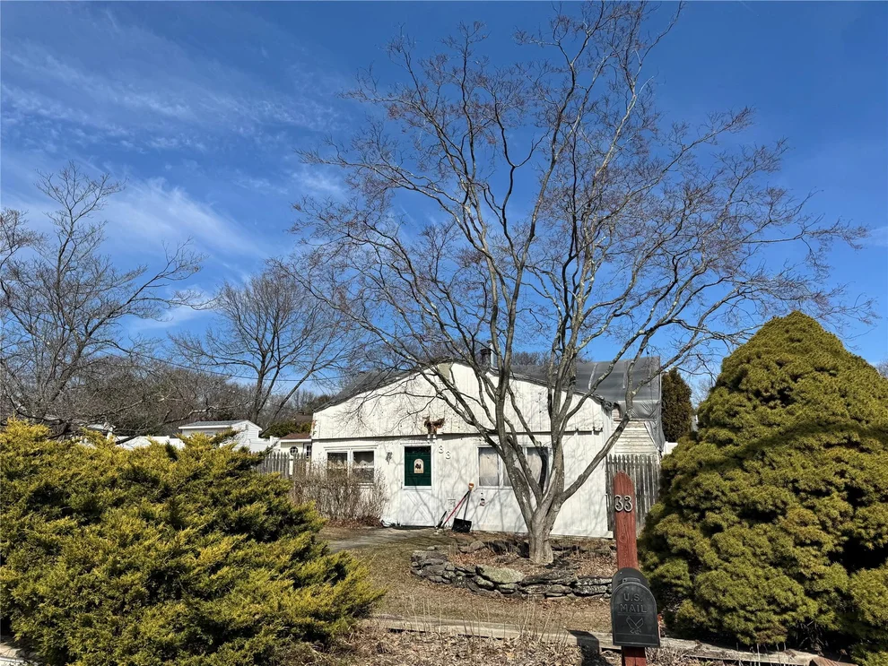 Unit for sale at 33 Rushmore Street, Huntington, NY 11746