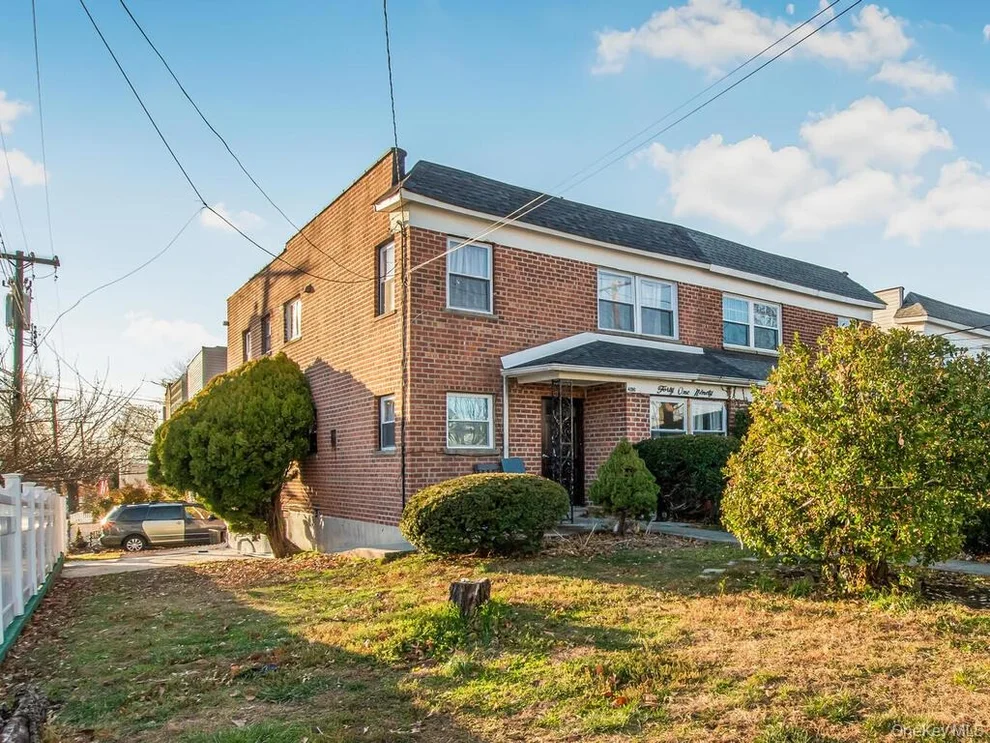 Unit for sale at 4190 E Tremont Avenue, New York, NY 10465