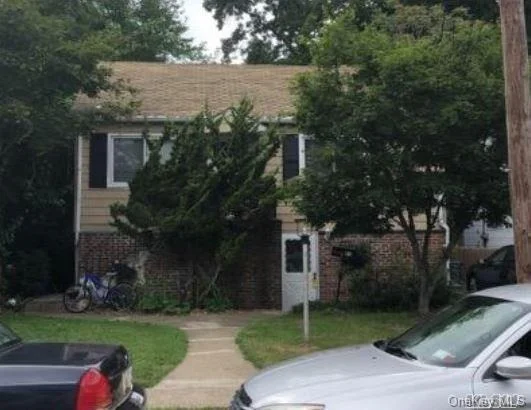 Unit for sale at 73 Inwood Road, North Hempstead, NY 11050