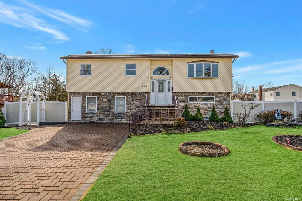 Unit for sale at 110 Cocoanut Street, Islip, NY 11717