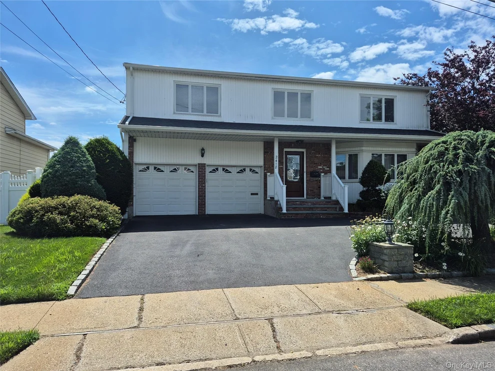 Unit for sale at 2418 Knob Hill Drive, Hempstead, NY 11710