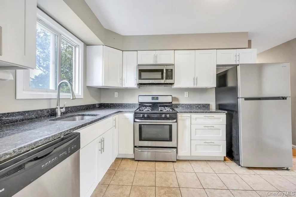 Unit for sale at 833 Bermuda Road, West Babylon, NY 11704