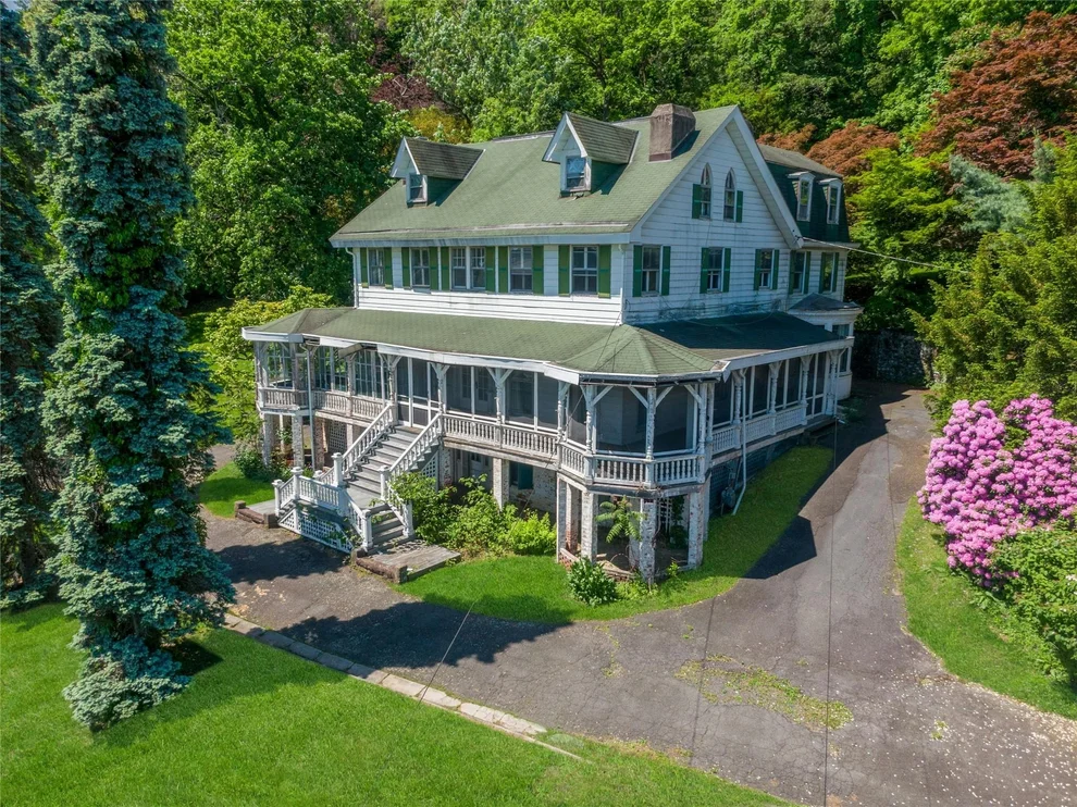 Unit for sale at 225 River Road, Orangetown, NY 10960