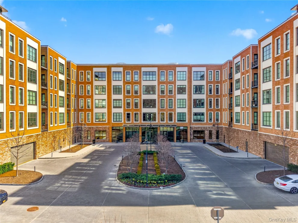 Unit for sale at 100 Garvies Point Road, Glen Cove, NY 11542