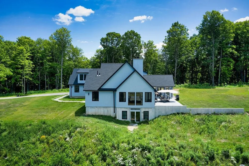 Unit for sale at 75 Red Fox Lane, Pleasant Valley, NY 12578