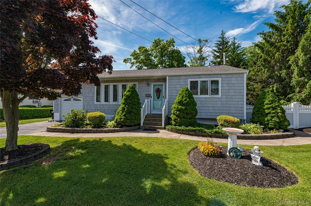 Unit for sale at 6 45th Street, Islip, NY 11751