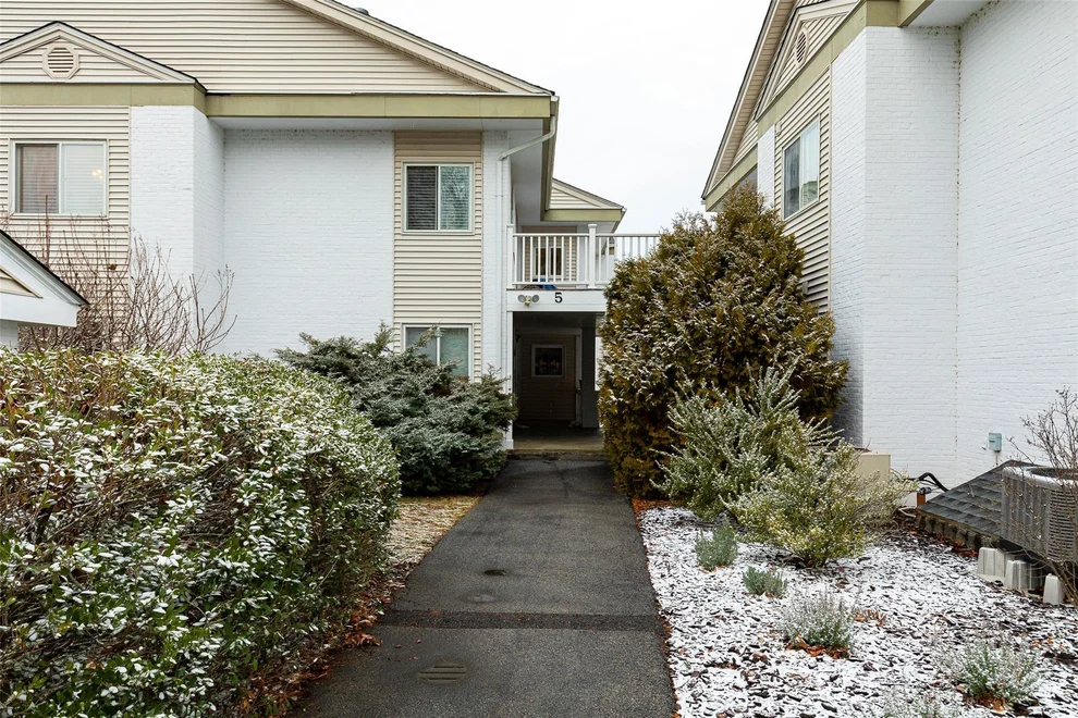 Unit for sale at 54 Bennett Common, Washington, NY 12545