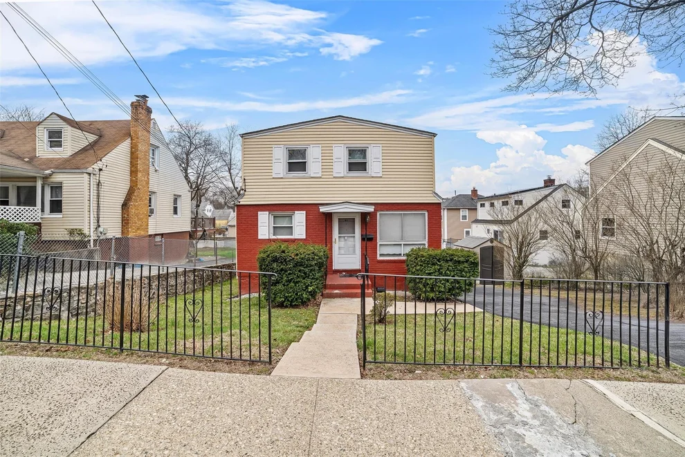 Unit for sale at 61 Primrose Street, White Plains, NY 10606