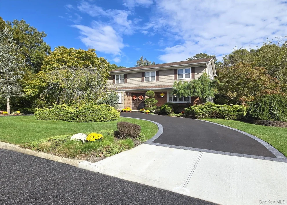 Unit for sale at 7 Royal Oaks Drive, Brookhaven, NY 11720