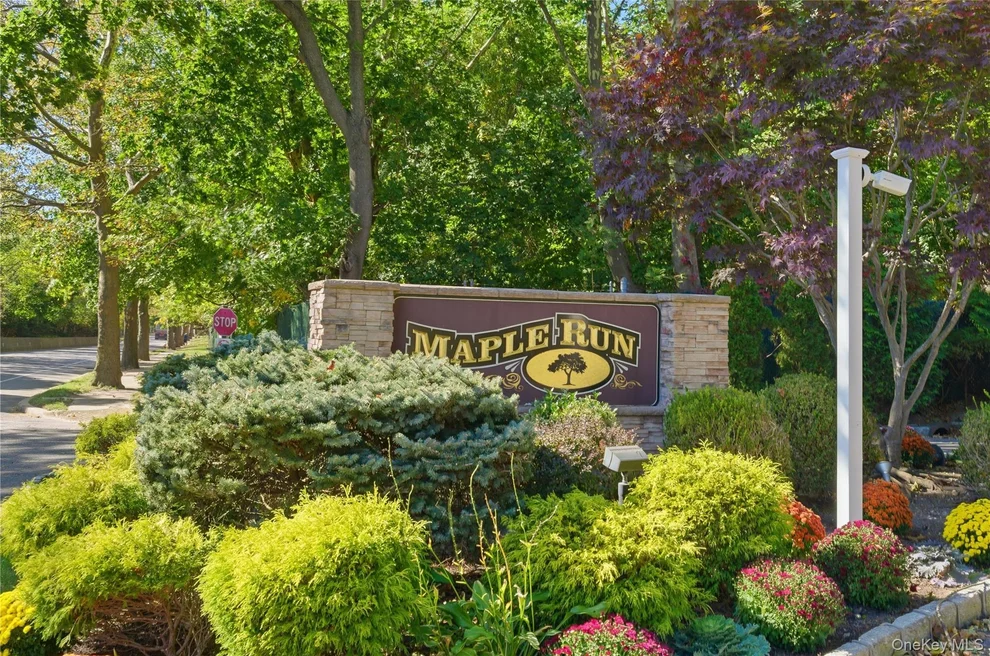 Unit for sale at 37 Maple Court, Oyster Bay, NY 11753