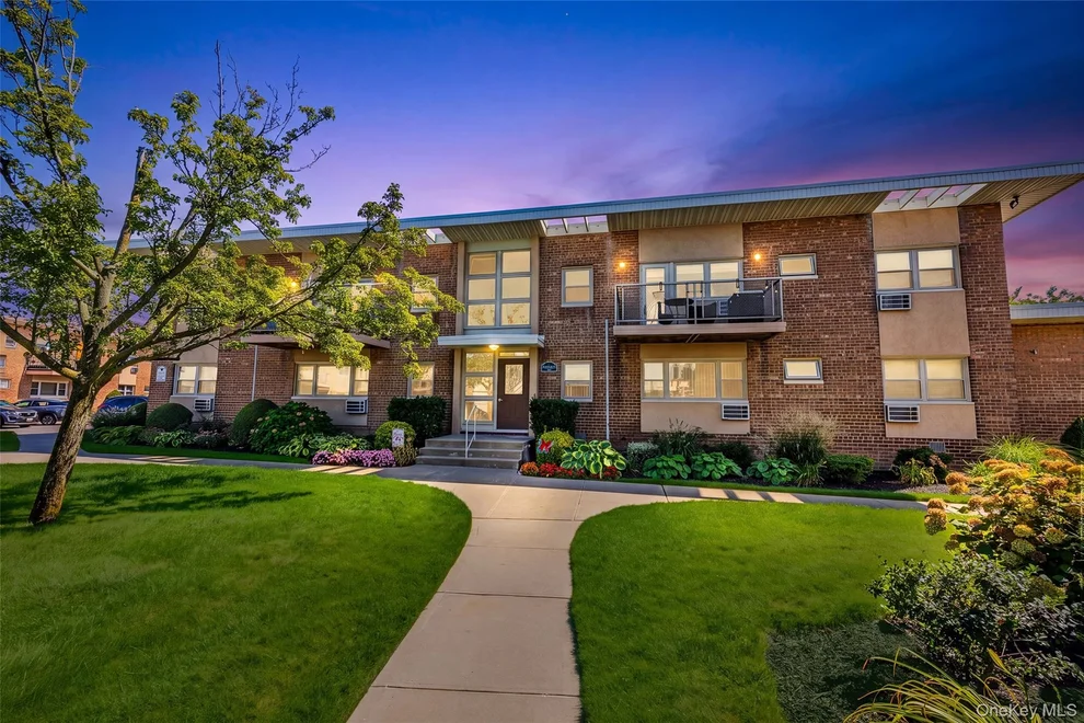 Unit for sale at 4 Rose Street, Hempstead, NY 11572
