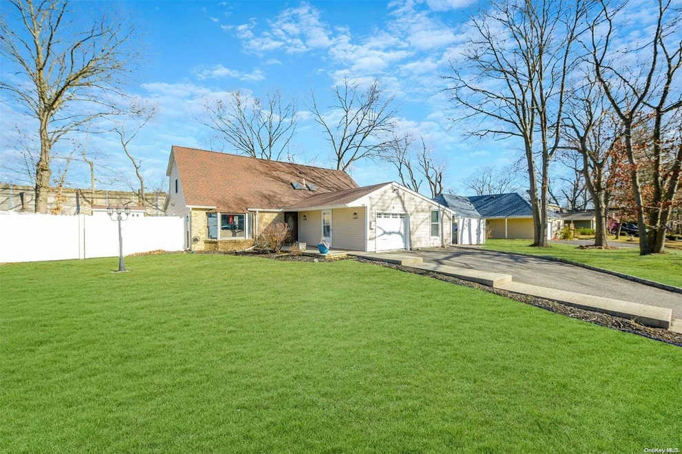 Unit for sale at 243 Sunflower Lane, Islip, NY 11749
