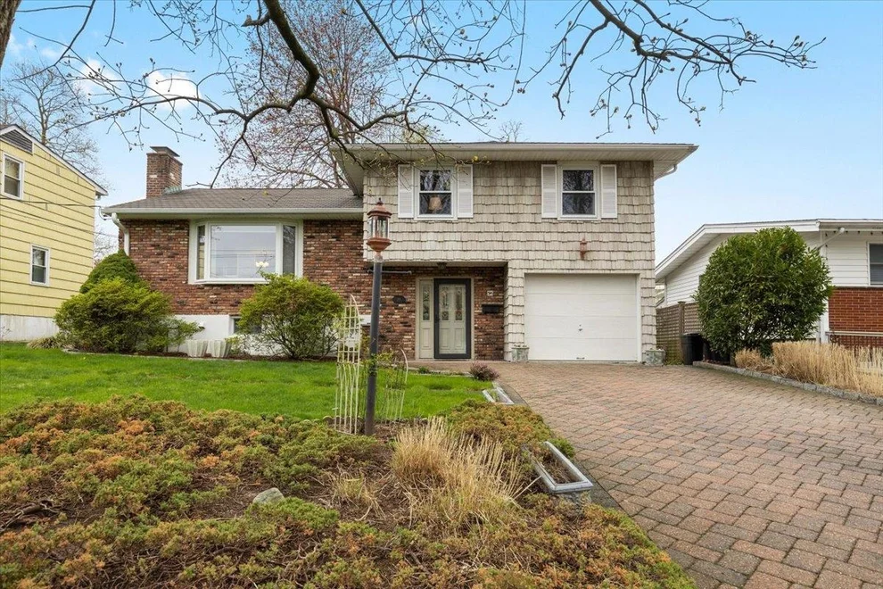 Unit for sale at 29 Mohawk Road, Yonkers, NY 10710