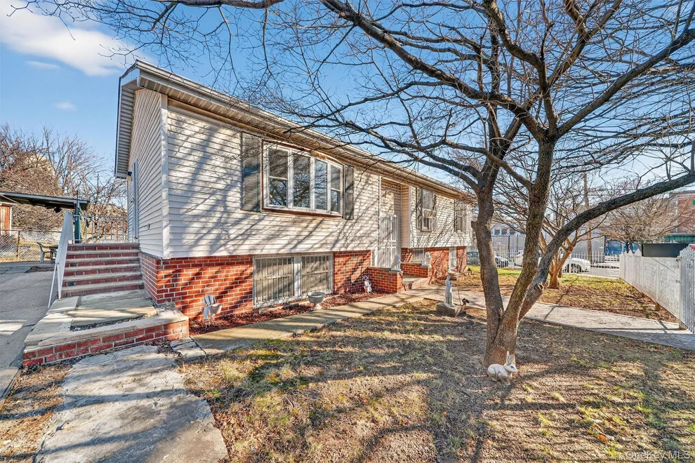 Unit for sale at 895 E 172nd Street, New York, NY 10460
