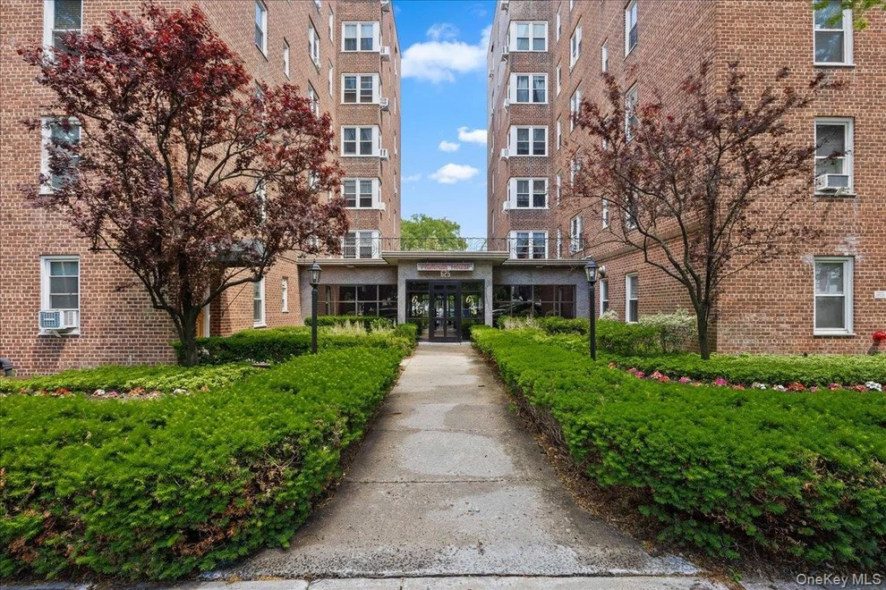 Unit for sale at 625 Gramatan Avenue, Mount Vernon, NY 10552