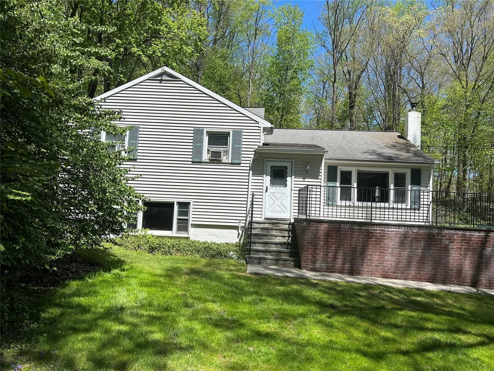 Unit for sale at 9 Grandview Drive, Mount Pleasant, NY 10570