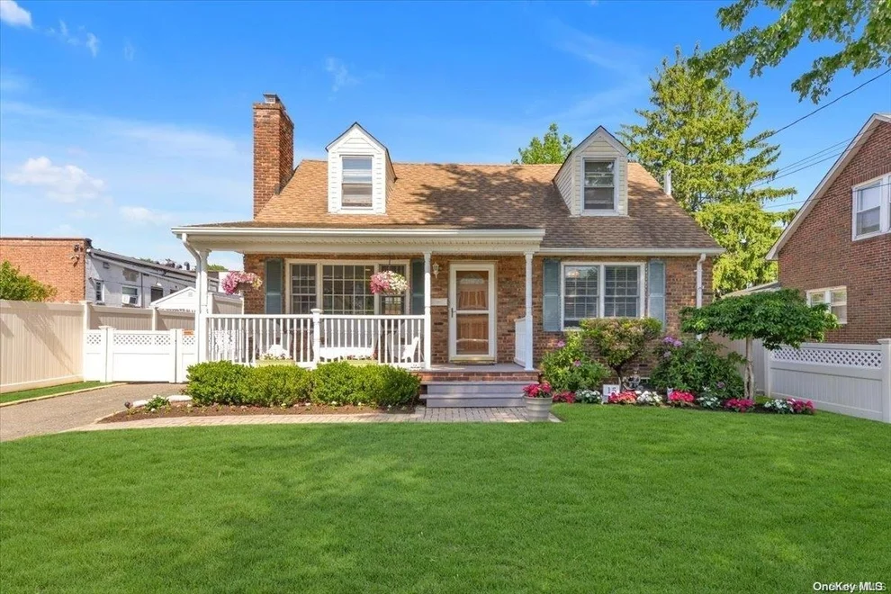 Unit for sale at 15 S 5th Street, Oyster Bay, NY 11560