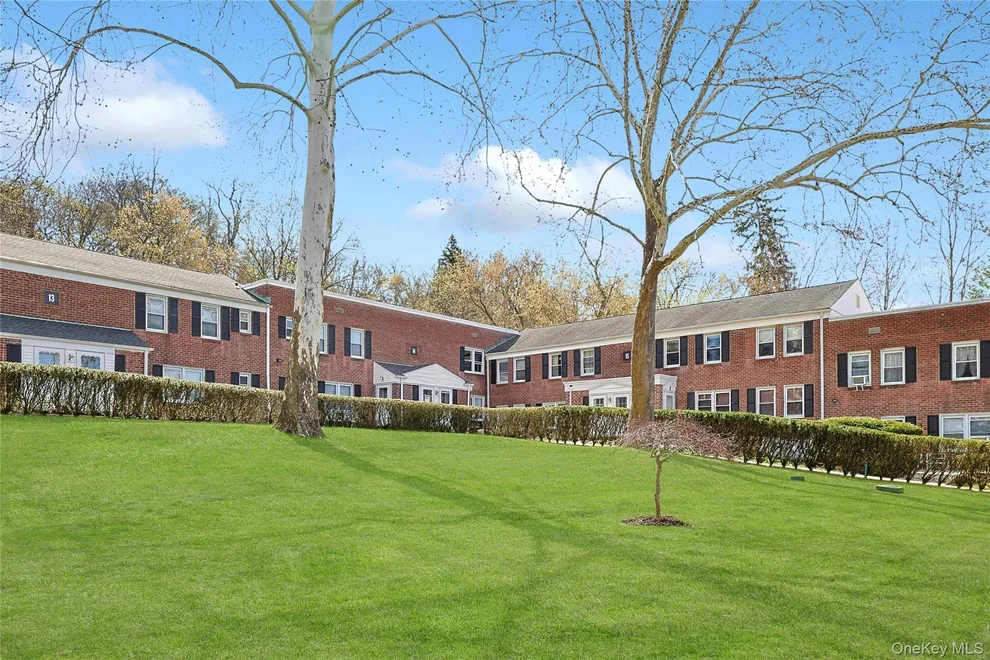 Unit for sale at 120 N Broadway, Greenburgh, NY 10533