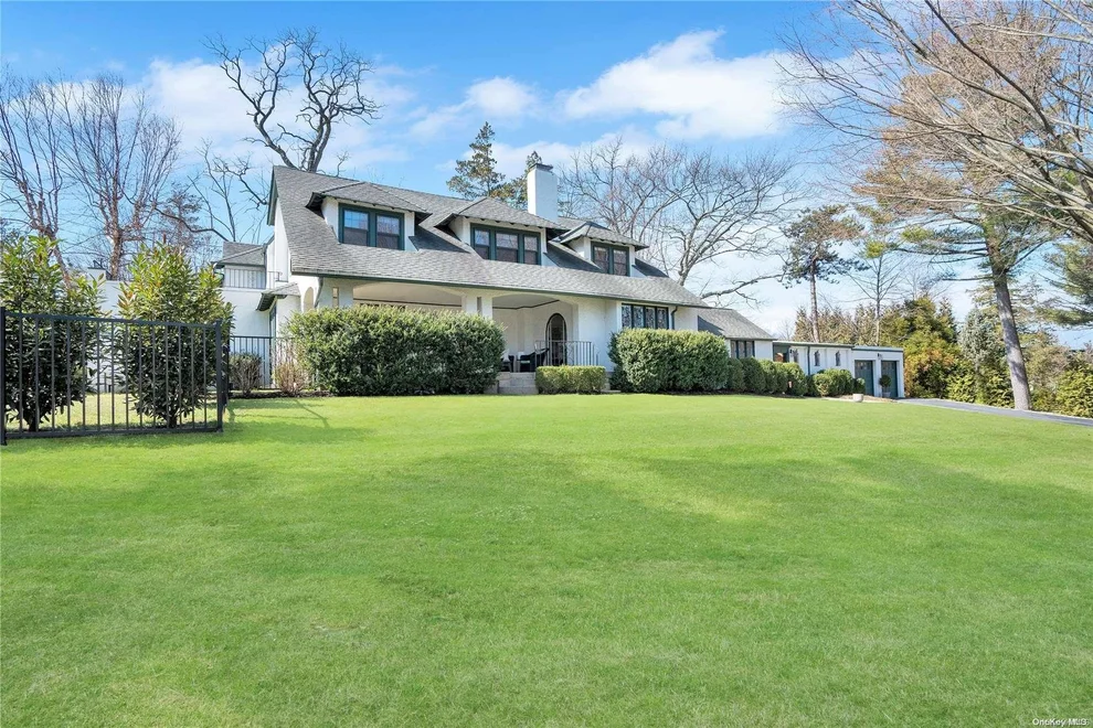 Unit for sale at 24 Valley Road, North Hempstead, NY 11030