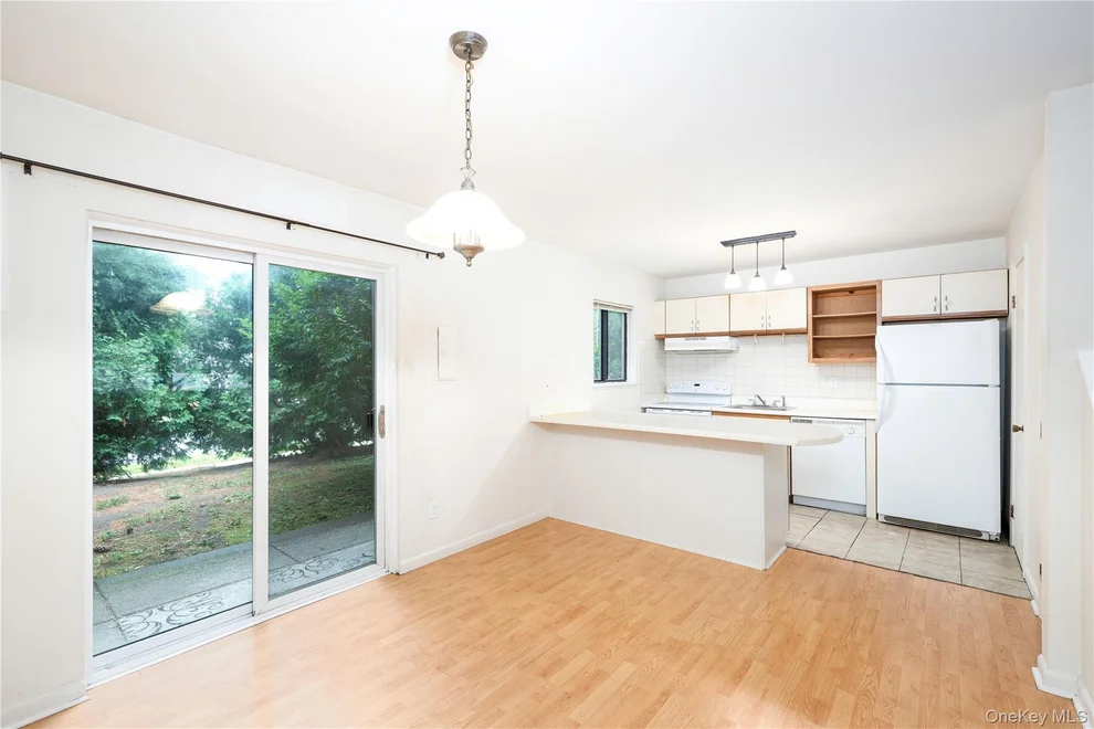 Unit for sale at 3 Hudson Heights Drive, Poughkeepsie, NY 12601