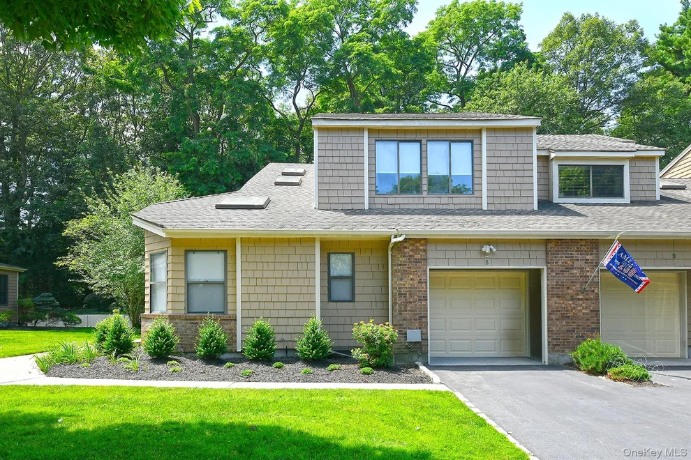 Unit for sale at 8 Whitman Ridge Drive, Huntington, NY 11747