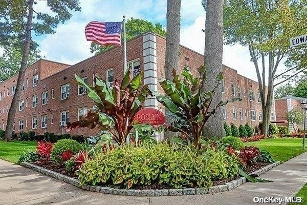 Unit for sale at 12 Edwards Street, North Hempstead, NY 11577