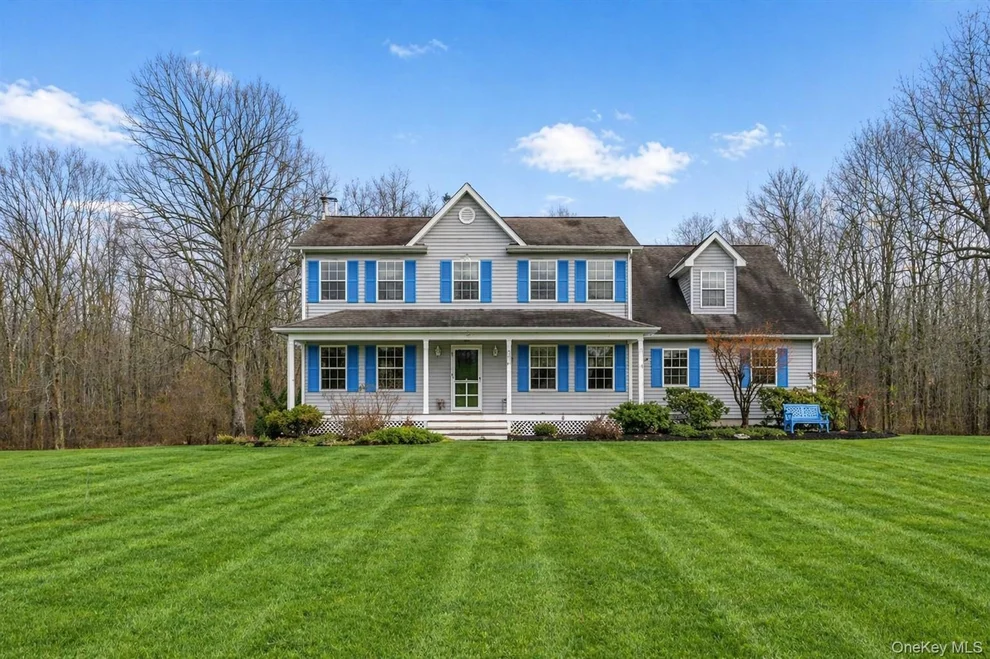 Unit for sale at 89 James Wilkinson Road, New Windsor, NY 12575