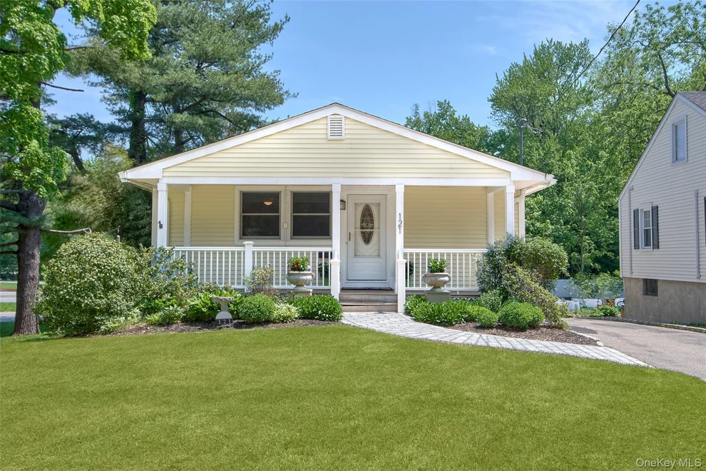Unit for sale at 121 Parkview Place, Mount Kisco, NY 10549