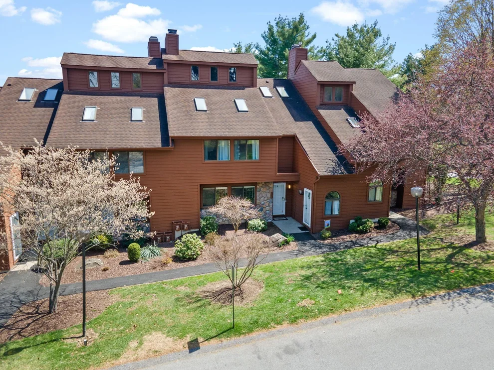 Unit for sale at 116 Swan Lane, Poughkeepsie, NY 12603