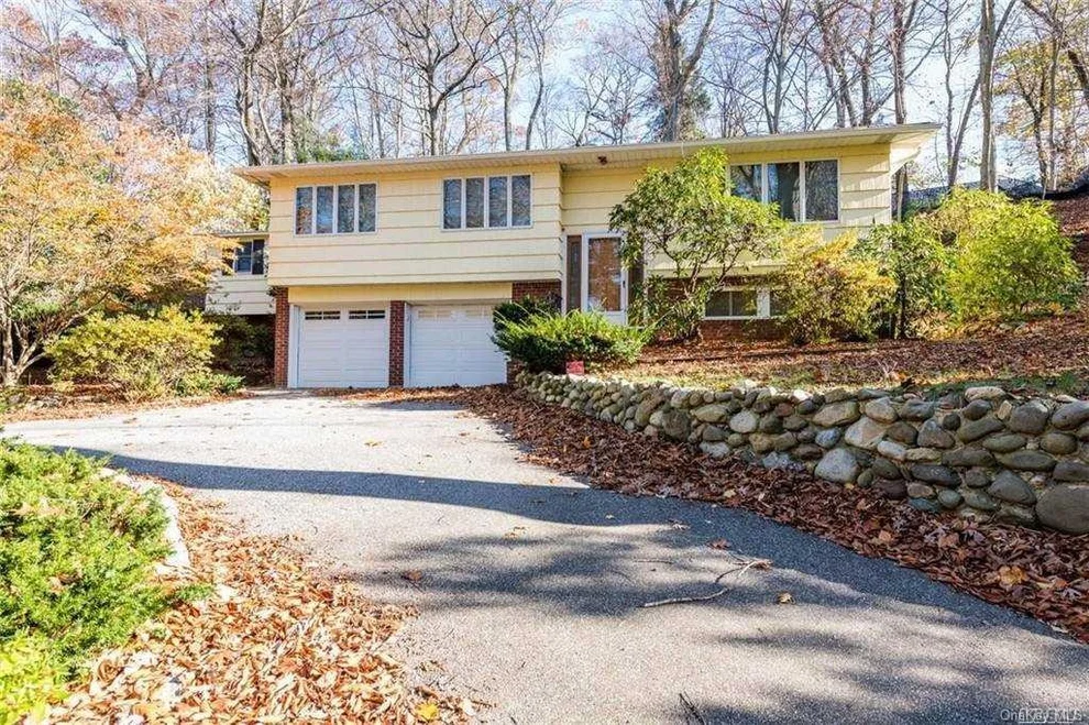 Unit for sale at 118 Crooked Hill Road, Huntington, NY 11743