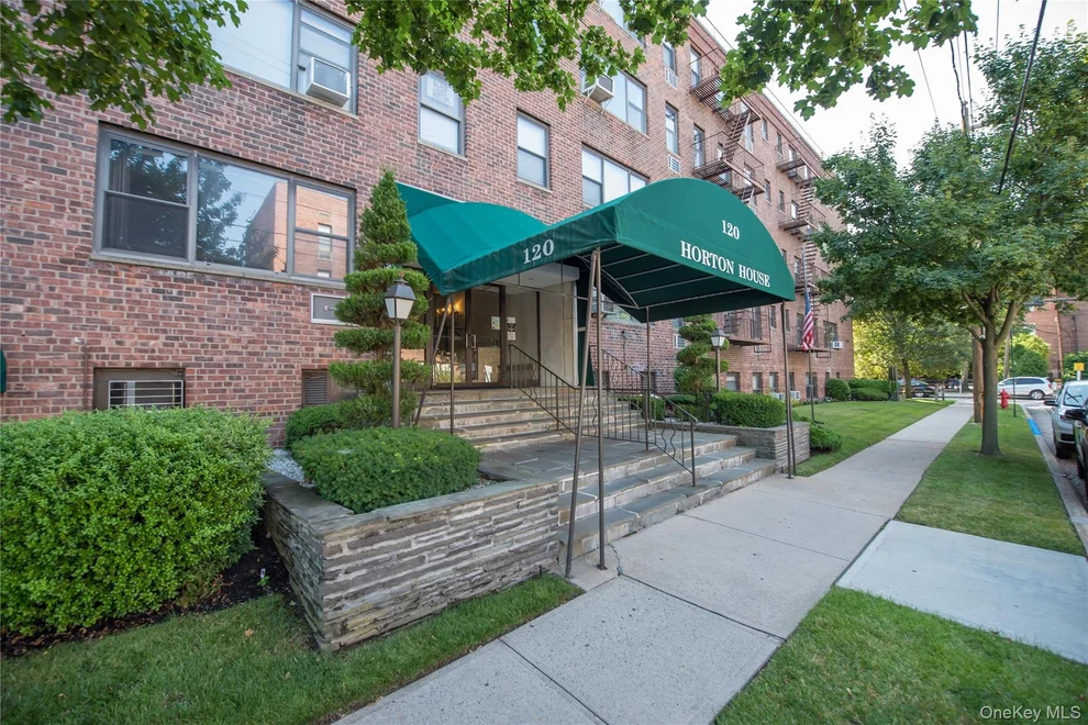 Unit for sale at 120 Horton Highway, North Hempstead, NY 11501