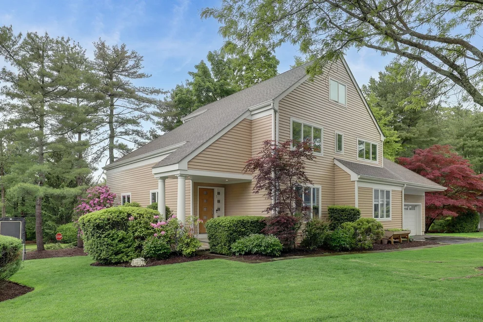 Unit for sale at 1 Berkley Court, Ossining, NY 10510