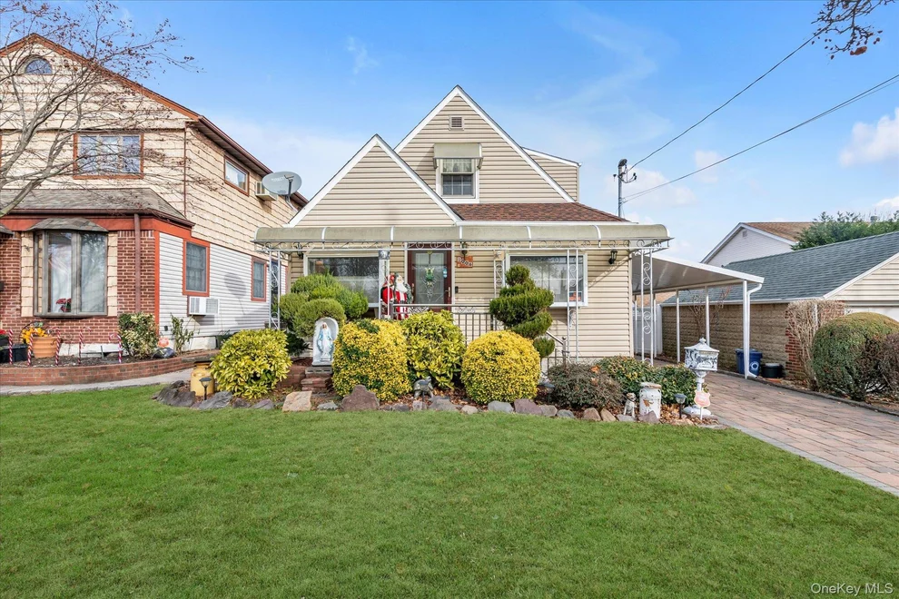 Unit for sale at 1006 N 7th Street, North Hempstead, NY 11040