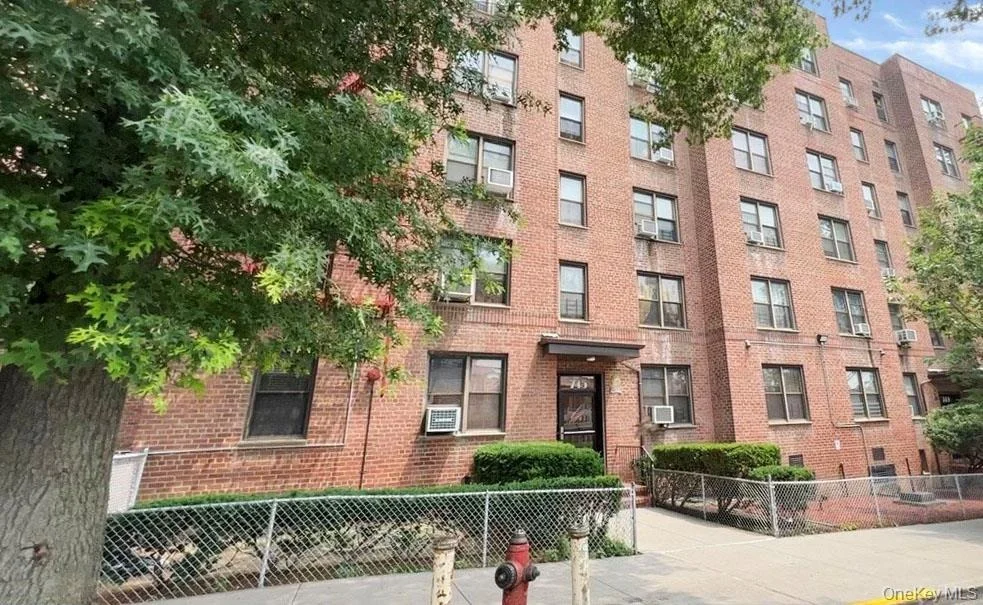 Unit for sale at 745 E 231 Street, New York, NY 10466