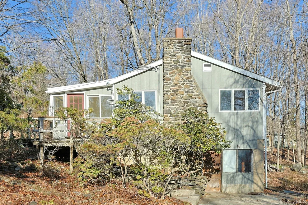 Unit for sale at 35 Mountain Trail, Cortlandt, NY 10520