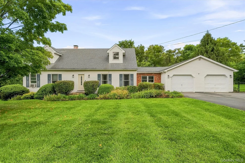 Unit for sale at 5 Libra Lane, Newburgh (Town), NY 12589
