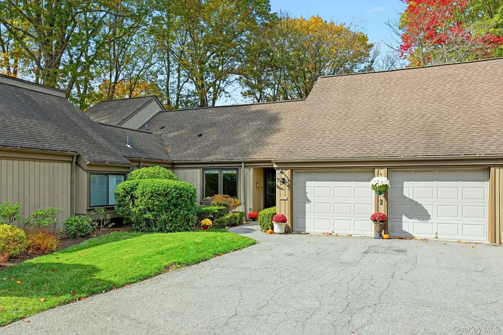 Unit for sale at 370 Heritage Hills Hills, Somers, NY 10589