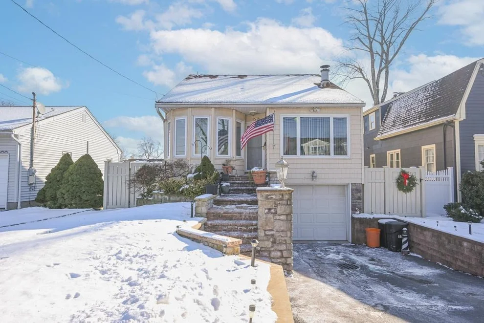 Unit for sale at 53 Rosewood Road, Smithtown, NY 11754