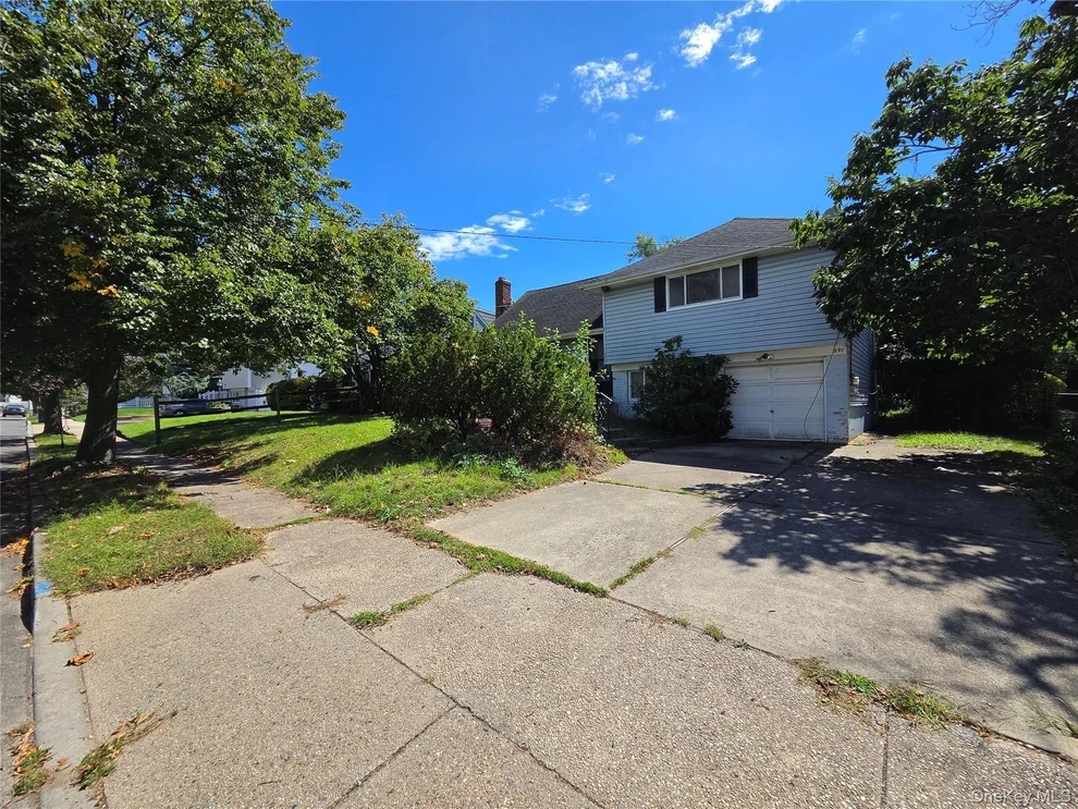 Unit for sale at 291 Concord Avenue, Hempstead, NY 11572