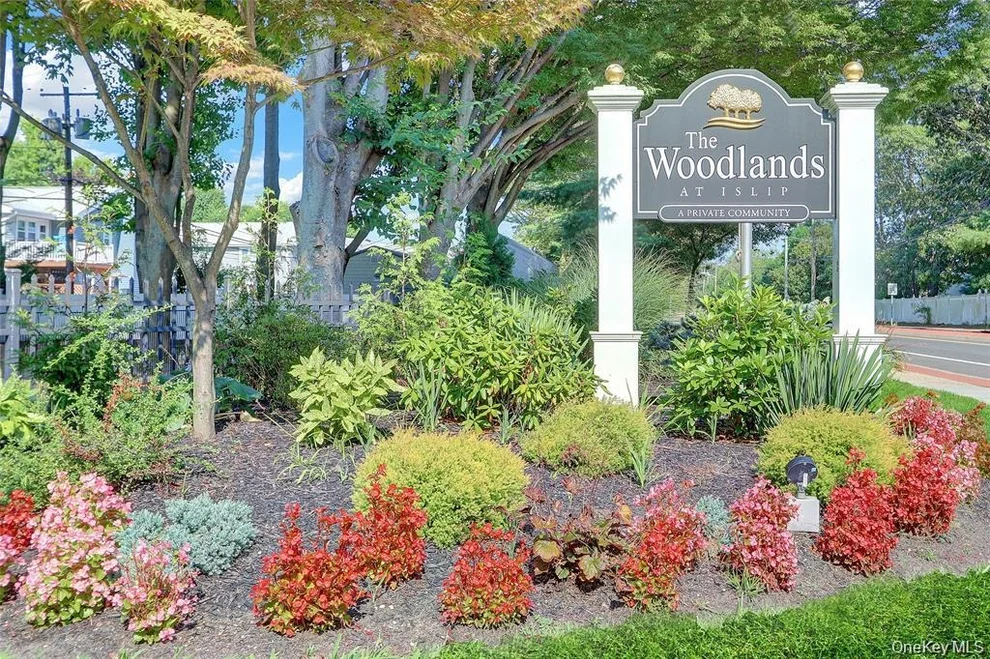 Unit for sale at 113 Finch Lane, Islip, NY 11751