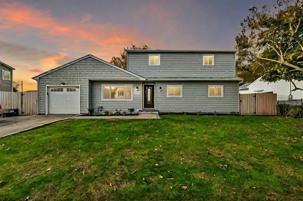 Unit for sale at 800 Sayville Avenue, Islip, NY 11716