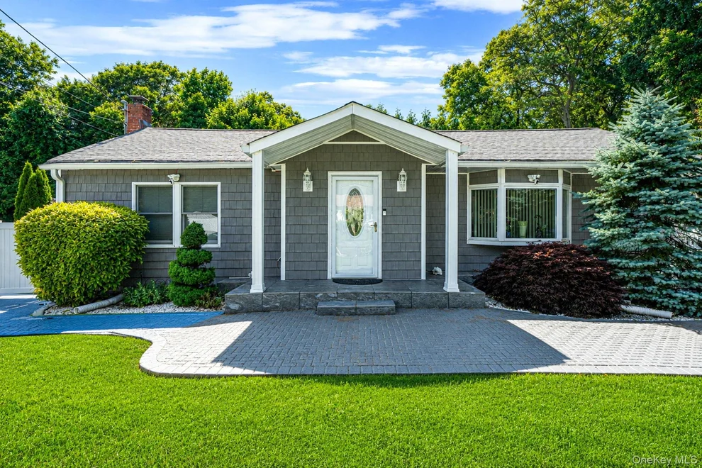 Unit for sale at 106 Craft Road, Brookhaven, NY 11720