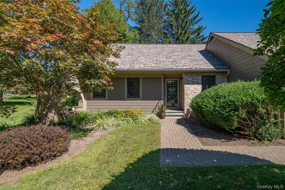 Unit for sale at 341 Furnace Dock Road, Cortlandt, NY 10567