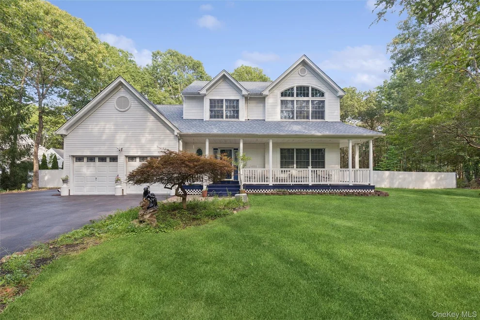 Unit for sale at 22 Jerusalem Hollow Road, Brookhaven, NY 11949