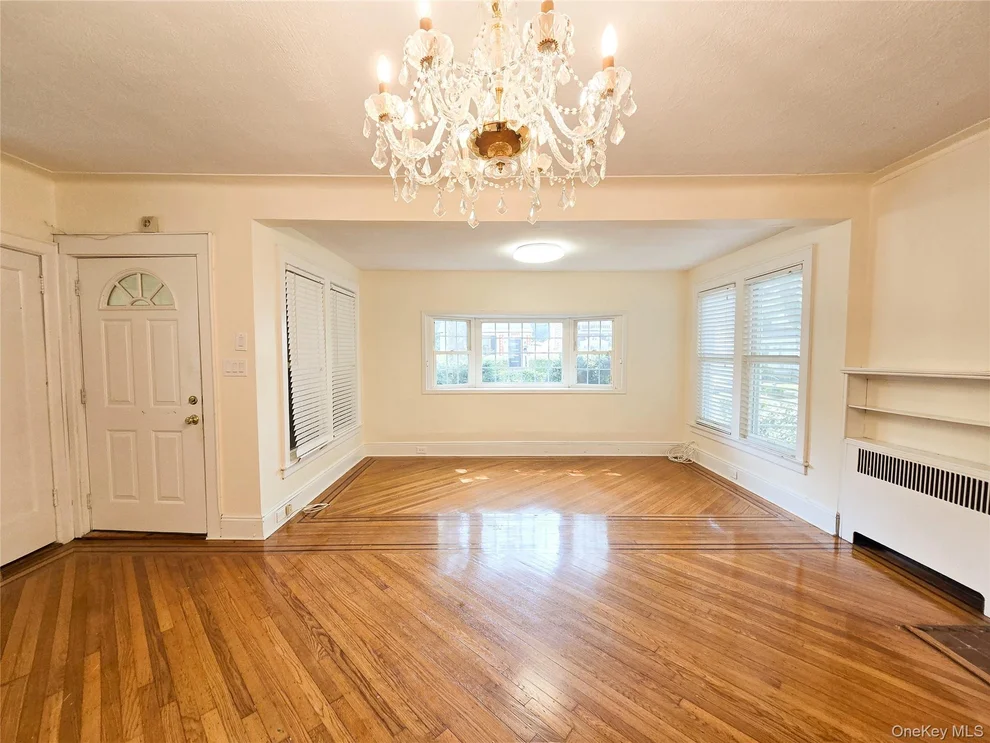 Unit for sale at 256-15 Pembroke Avenue, North Hempstead, NY 11020