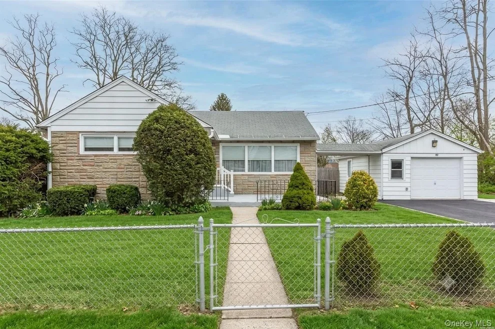 Unit for sale at 20 E Maple Street, Islip, NY 11722