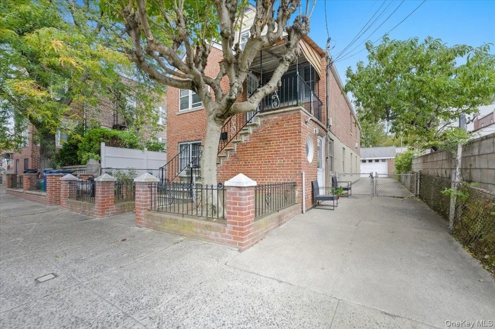 Unit for sale at 2708 Seymour Avenue, New York, NY 10469