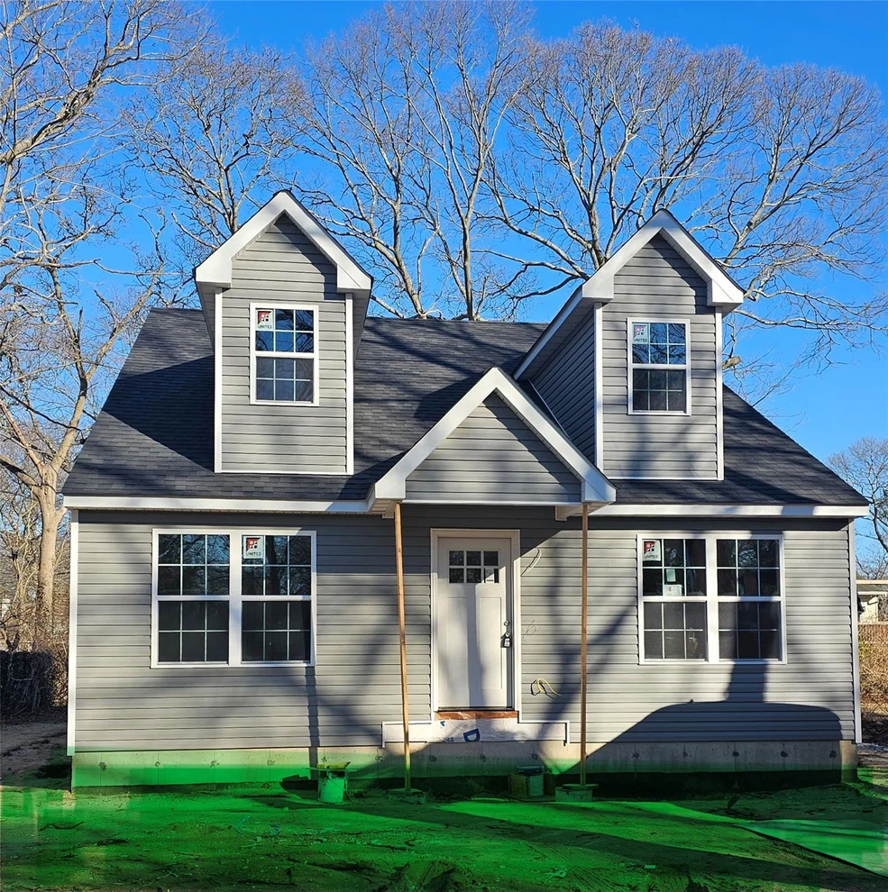 Unit for sale at 23 Washington Avenue, Brookhaven, NY 11950