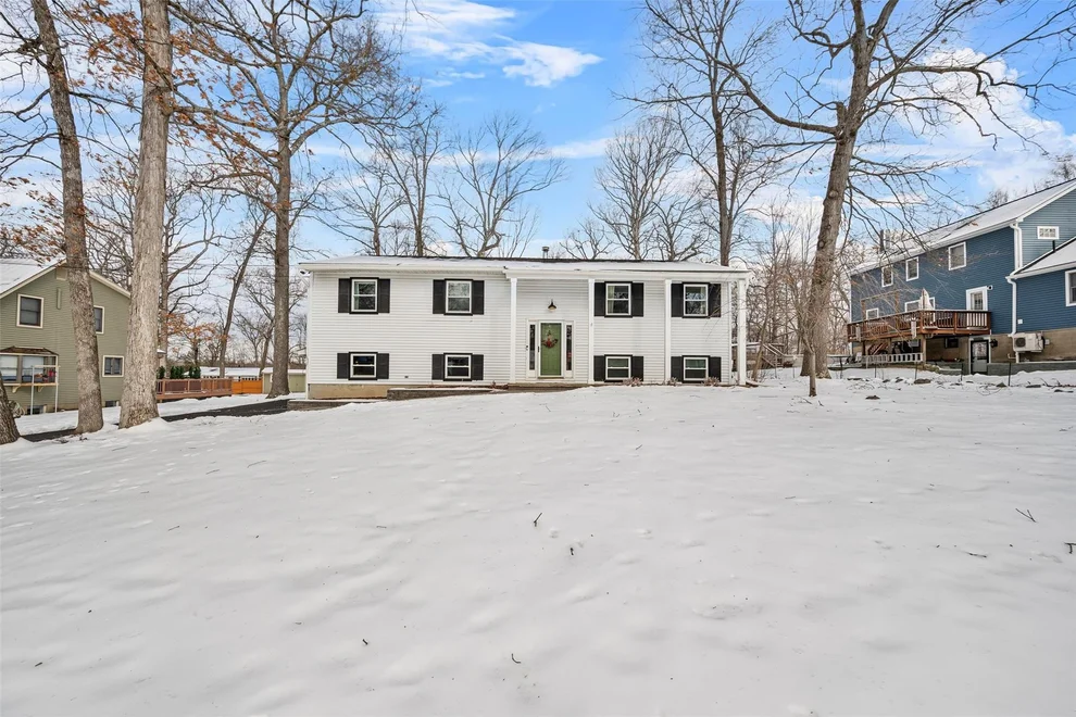 Unit for sale at 4 Vascello Road, New Windsor, NY 12553