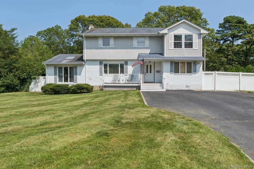 Unit for sale at 205 Fawn Court, Islip, NY 11730